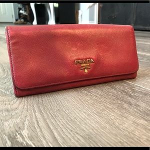 PRADA USED LEATHER WALLET